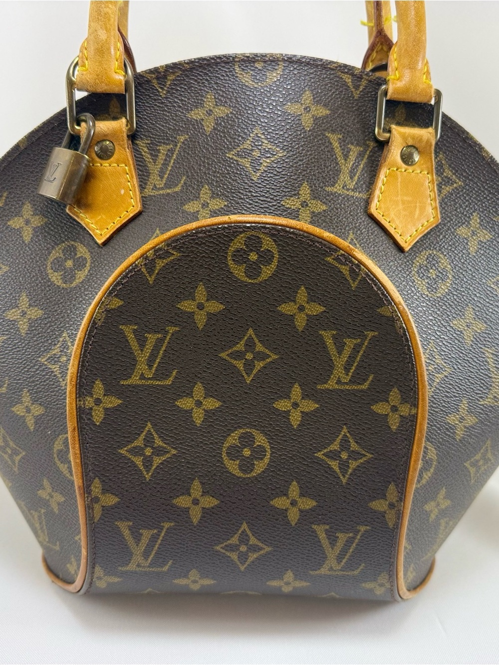 Vintage Louis Vuitton Ellipse PM
- Monogram Canvas Handbag in Brown and Tan